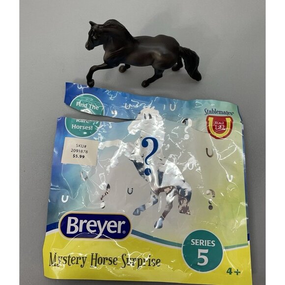 Breyer Stablemates TSC Mystery Horse Surprise Series 5 Rare 2023 Chase Black - Picture 7 of 8